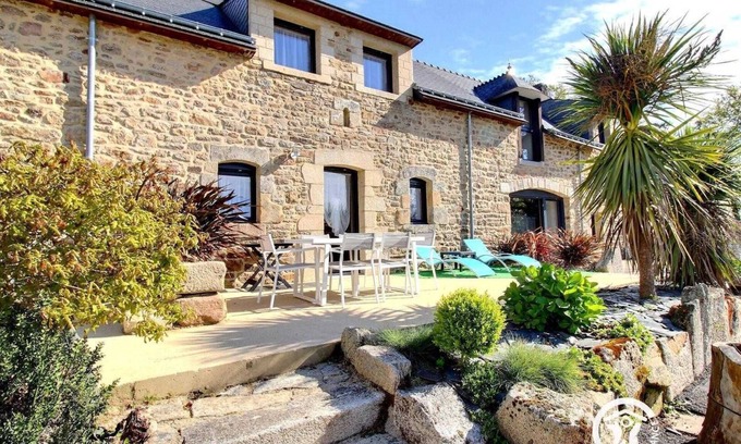 Ploeren House | Discover Oceanfront Bliss at Le Garo - PLOEREN Gîte