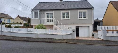 Le Genest-Saint-Isle House | Pet-Friendly Getaway at Le Genest St Isles - Rated 9/10