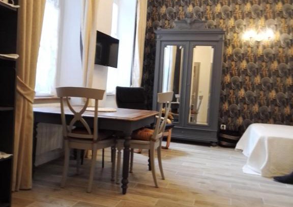 Bourges Apartment | Elegant Studio in Historic Heart - Rated 9.4/10 by Guests