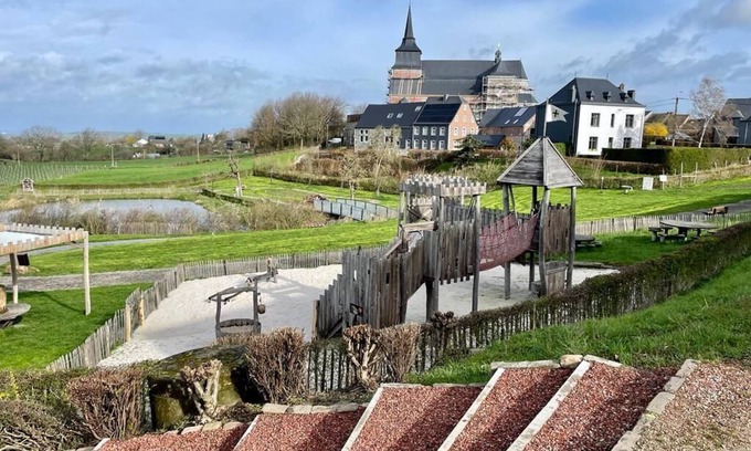 Thimister-Clermont House | Ocean View Retreat at Le Gite de Clermont with Breakfast