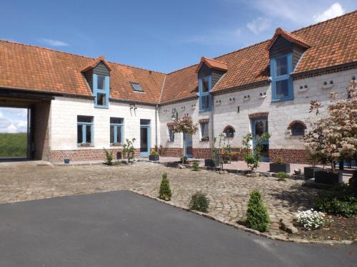 Mont-Saint-Eloi House | Discover Le Gite des Menhirs: Rated 9.4/10 with Pool