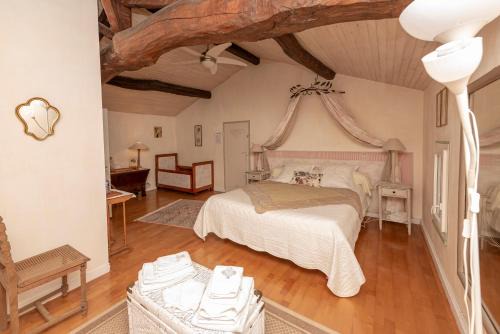 Sainte-Terre House | Discover LE GITE du REFUGE du PEINTRE near St Emilion