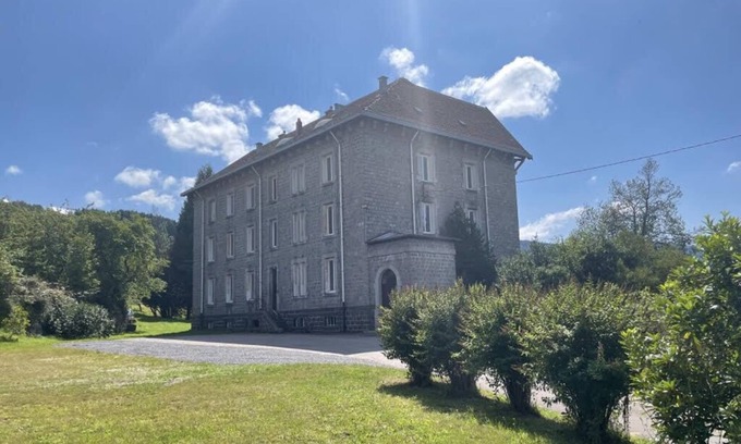 Plainfaing Apartment | Elegant Four-Star Apartment in an Ancient Manor
