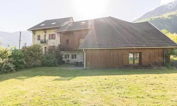 Saint-Etienne-de-Cuines House | Inviting Stay at LE Glandon - Family-Friendly Amenities