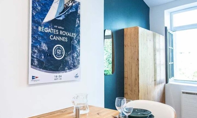 Old Lyon Apartment | Cozy Retreat at Le Goélette with Kitchen & Breakfast Included