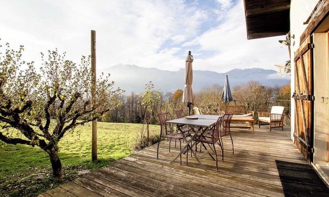 Notre-Dame-des-Millieres House | Discover Le Grand Chene - Family-Friendly Stay Near Notre Dame