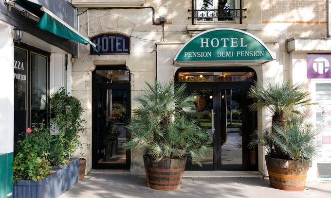 Maisons-Alfort Hotel | Discover Le Grand Albert 1er: Spa, Kitchen & High Ratings
