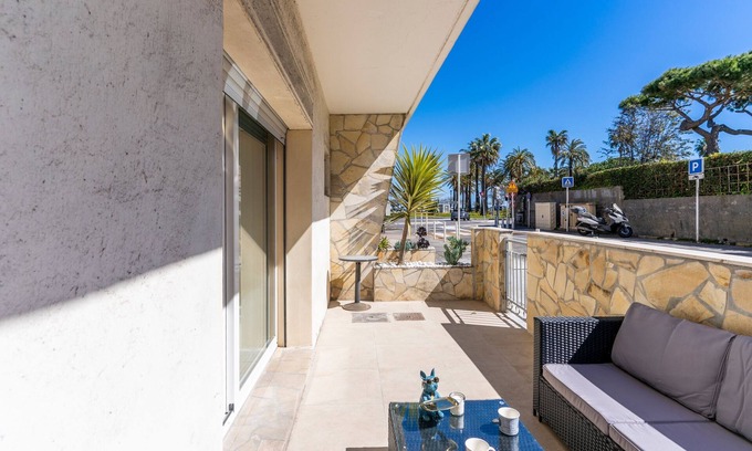 Cap-d'Antibes Apartment | Cozy Oceanfront Retreat Near Antibes Beach