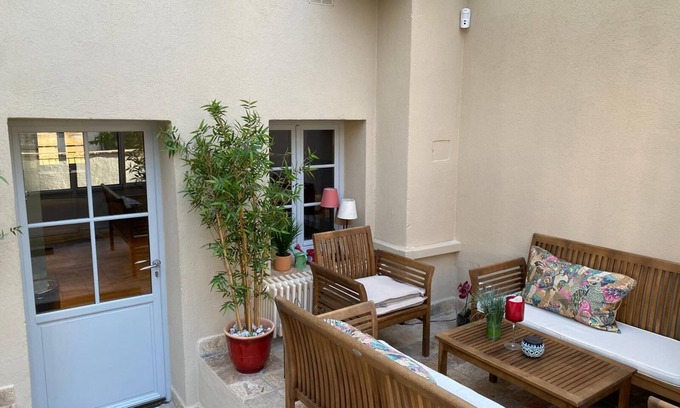 Mazarin Quarter Apartment | Discover Family-Friendly Comfort at Le Grand Mazarin T2