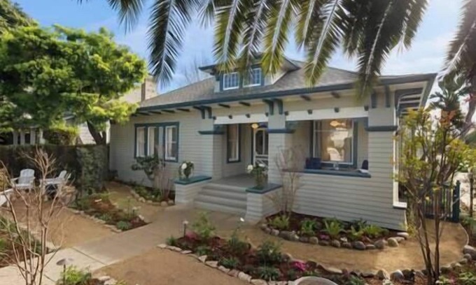 Ventura House | Le Grande Suite at Twin Palms