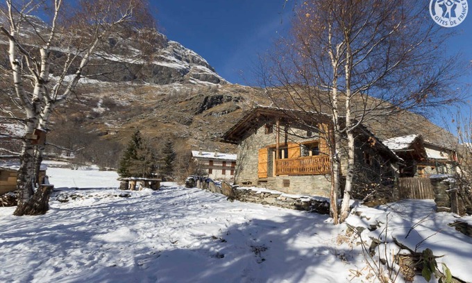 Bessans House | Discover LE Gypaete - Bessans: Pet-Friendly Retreat