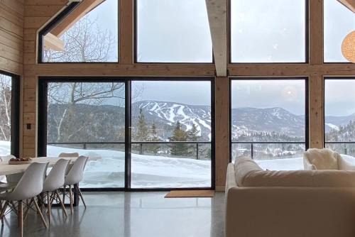 L'Anse-Saint-Jean Ski Chalet | Experience Le Harfång with Spectacular Mont Edouard Views