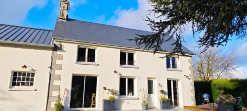 Isigny-le-Buat Bed & Breakfast | Le Jardin des 2 Cèdres