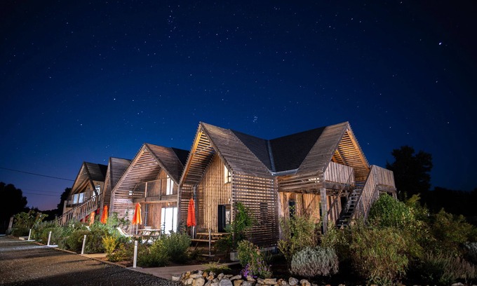 Change Bed & Breakfast | Premier Stay at Le Jardin des 4 Saisons – Family-Friendly Fun