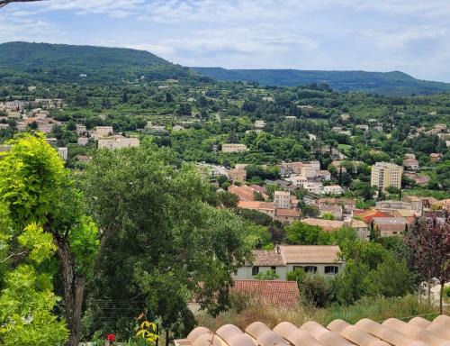 Apt House | Discover Le Jardin des Oliviers: Rated 9.3 by Guests