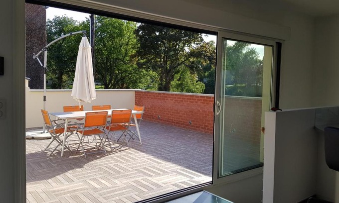 Arras House | Family-Friendly Retreat at Le Jardin Minelle - 4-Star Stay