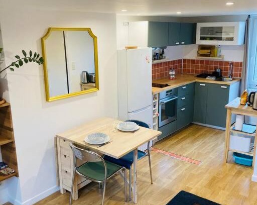 Saint-Jacques-de-la-Lande Apartment | Family-Friendly Escape at Le KÊREL - Super Duplex in Rennes