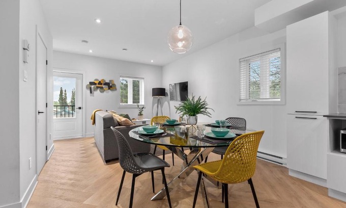 Terrebonne Apartment | Family-Friendly Stay at Le Karina - Vieux-Terrebonne
