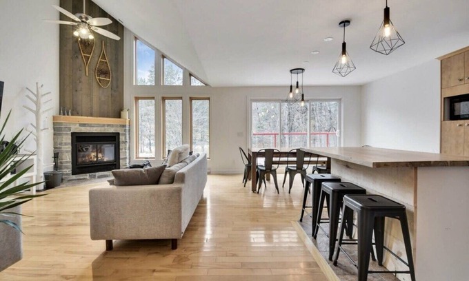 Stoneham Ski Chalet | Discover Le Kos: Cozy Chalet Steps from the Ski Slopes