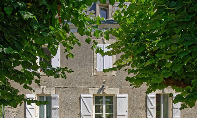 Meyronne House | Experience Le Kouloury: 10/10 Spa & Family-Friendly Retreat