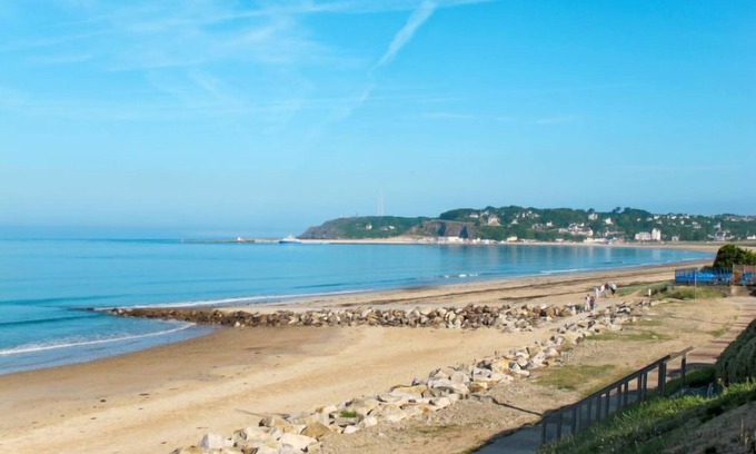 Le Vretot House | Guest Rated 9.8: Le Lanchon with Oceanfront Views