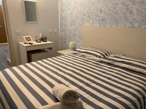 Aspra Bed & Breakfast | Oceanfront Getaway at Le Lancitedde with Breakfast Included