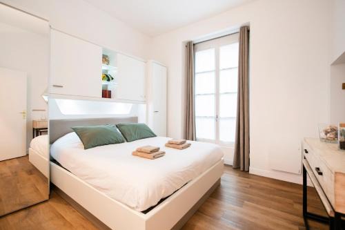 Sens Apartment | Discover Le Laurencin Sens: Family-Friendly in City Center