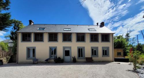 Bayeux Villa | Lavish 5-Star Retreat in Bayeux with Ocean View & Spa