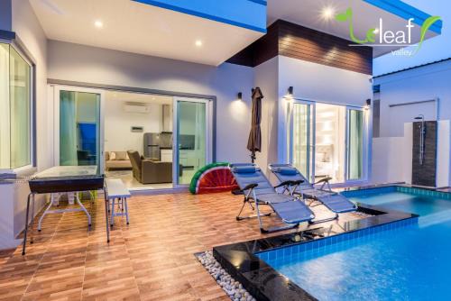 Hin Lek Fai Villa | Relax at Le Leaf Valley Hua Hin with Pool & Hot Tub Access
