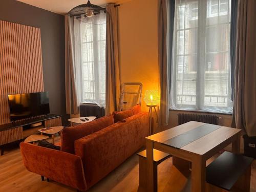 Perigueux Apartment | Cozy Accommodations at le Limo in the City Center