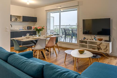 Vannes Apartment | Le Loarwenn - Bel appt avec terrasse et parking