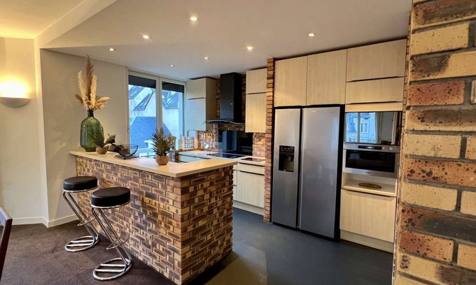 Bagneres-de-Luchon Apartment | Experience Comfort at Le loft d'Étigny with Spa & Kitchen