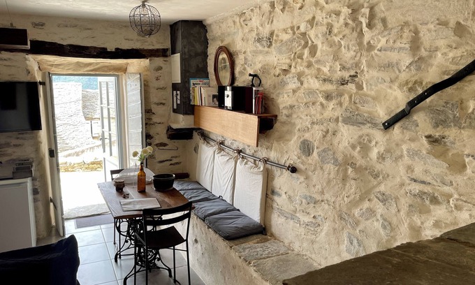 Figarella Apartment | Le Loft du Pressoir - Atypique et Authentique !