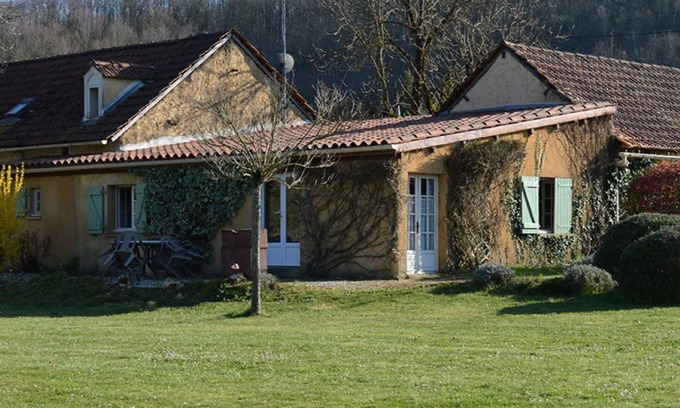 Jayac House | Cozy Logis Cottage Near Montignac and Sarlat with Pool