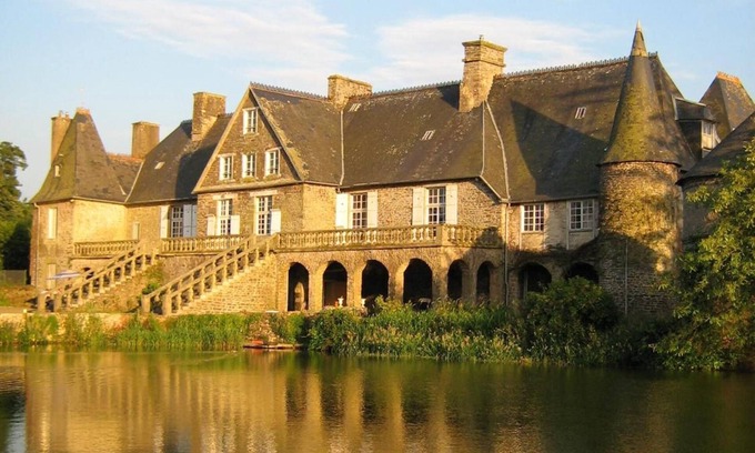 Equilly Bed & Breakfast | Guest Rated: 9.4 - Le Logis d'Equilly with Breakfast
