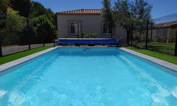 Villemoustaussou House | Oceanfront Bliss at Le Logis de Liliana - Family-Friendly Stay
