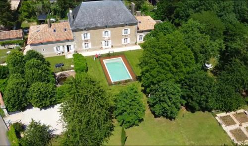 Limalonges House | Unwind at Le Logis de Limalonges - 4-Star Oceanfront Escape
