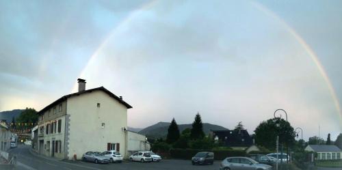 Arette Apartment | Relaxing Stay at Le Loubens with Spa Amenities