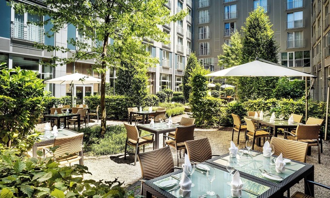 Ludwigsvorstadt-Kliniken Hotel | Elegant Stay at Le Méridien München with Spa & Pool
