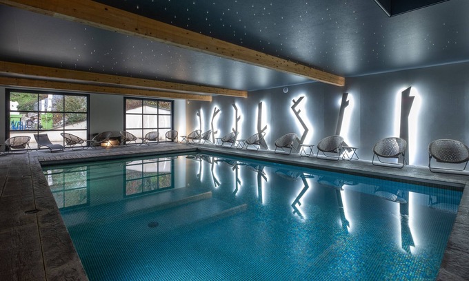 Honfleur Hotel | Relax at Le M Hôtel & Spa Honfleur with Pool and Breakfast