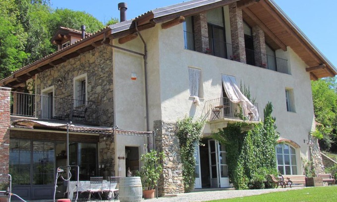 Avigliana Bed & Breakfast | Pet-Friendly Comfort at Le Maddalene B&B - Rated 9.1/10