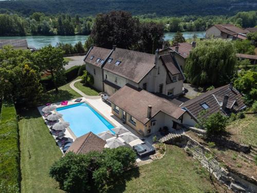 Sault-Brenaz Villa | Experience Le Manoir de Brénaz: Oceanfront Bliss & Spa