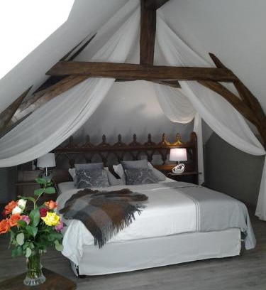 Bourre Bed & Breakfast | Experience Oceanfront Bliss at Le Manoir des Roches