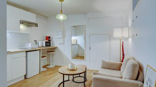 Saint-Nazaire Apartment | Child-Friendly Le Marais - Appart'Escale with High Ratings