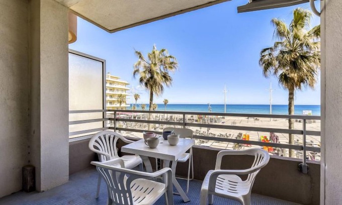 Mediterranee Apartment | Oceanfront Retreat at Le Marigny with Spa & Breakfast
