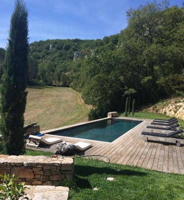 Saint-Cirq-Lapopie Bed & Breakfast | Exceptional Oceanfront Escape at Le Mas de Laval