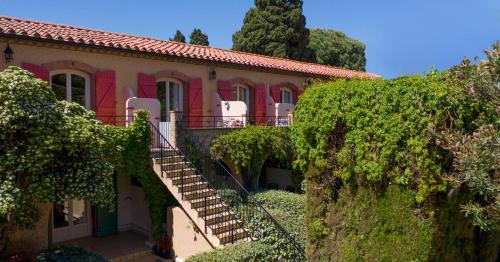 Collioure Hotel | Discover Le Mas des Citronniers: Pet-Friendly Retreat