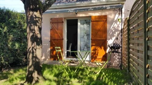Egly House | Discover Family-Friendly Comfort at Le Mas des Loups
