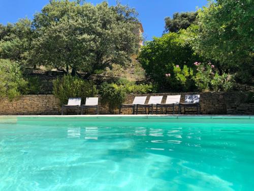 Merindol-les-Oliviers House | Relax at Le Mas du Rocher with Pool & Hot Tub Access