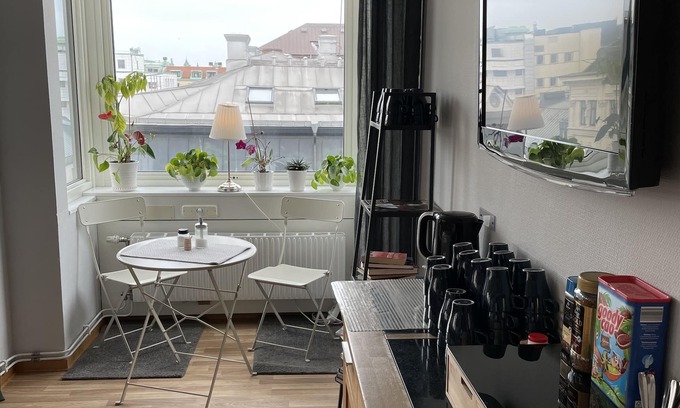 Centrum Bed & Breakfast | Comfortable Stay at Le Mat B&B Göteborg City - Rated 9/10